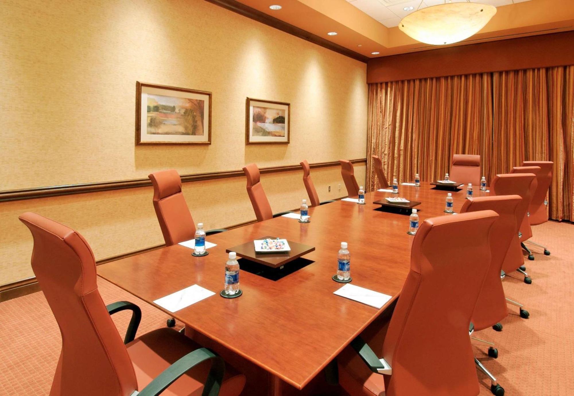 Embassy Suites Omaha- La Vista/ Hotel & Conference Center Екстериор снимка