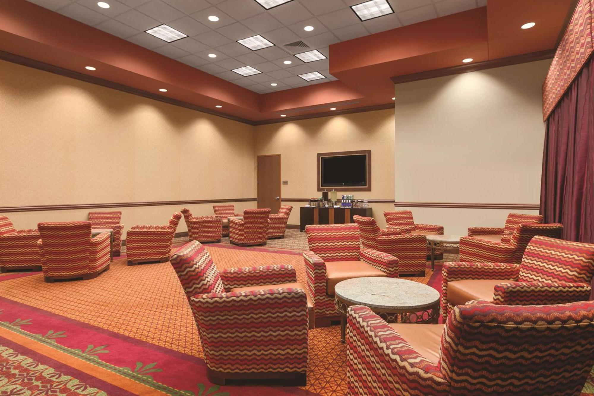 Embassy Suites Omaha- La Vista/ Hotel & Conference Center Екстериор снимка