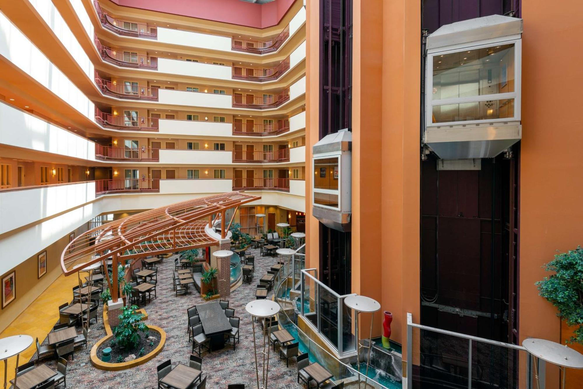Embassy Suites Omaha- La Vista/ Hotel & Conference Center Екстериор снимка