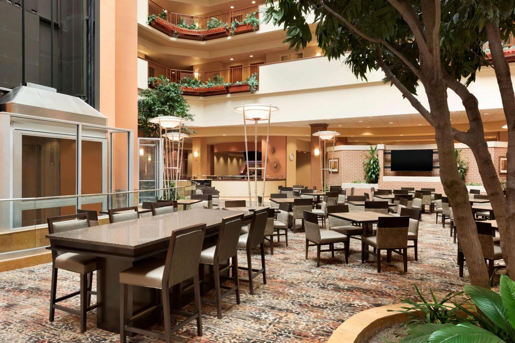 Embassy Suites Omaha- La Vista/ Hotel & Conference Center Екстериор снимка