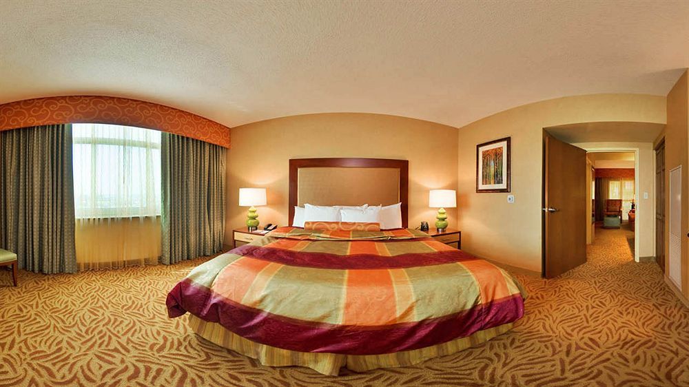 Embassy Suites Omaha- La Vista/ Hotel & Conference Center Екстериор снимка