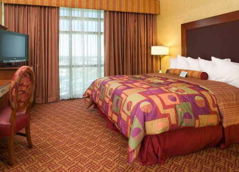 Embassy Suites Omaha- La Vista/ Hotel & Conference Center Стая снимка
